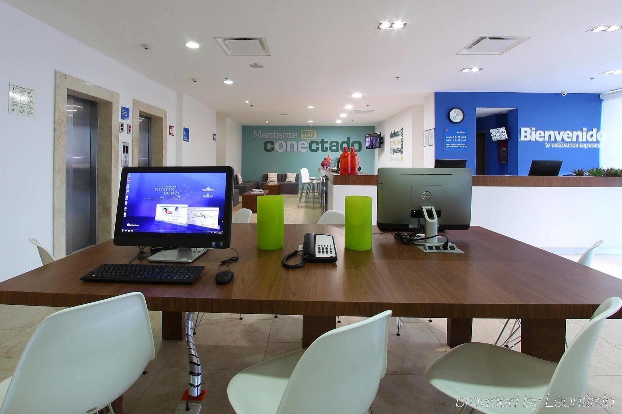 One La Paz Interior foto